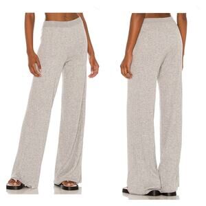 Revolve - Weekend Stories Larsen Lounge Pant in Heather Gray